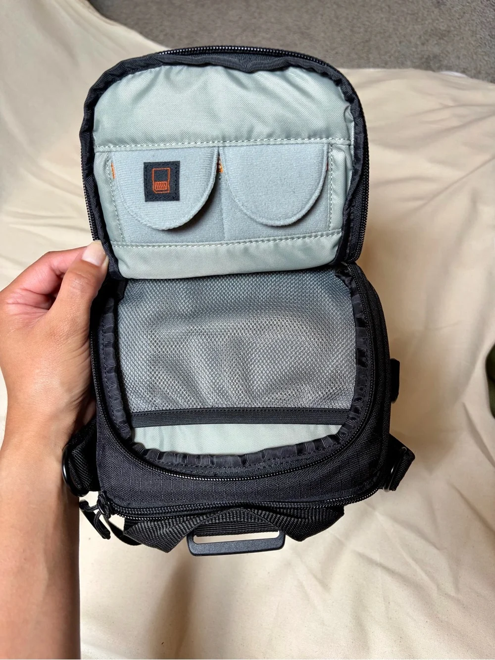 Lowepro Black Compact Camera Sling Bag for Photo & Video